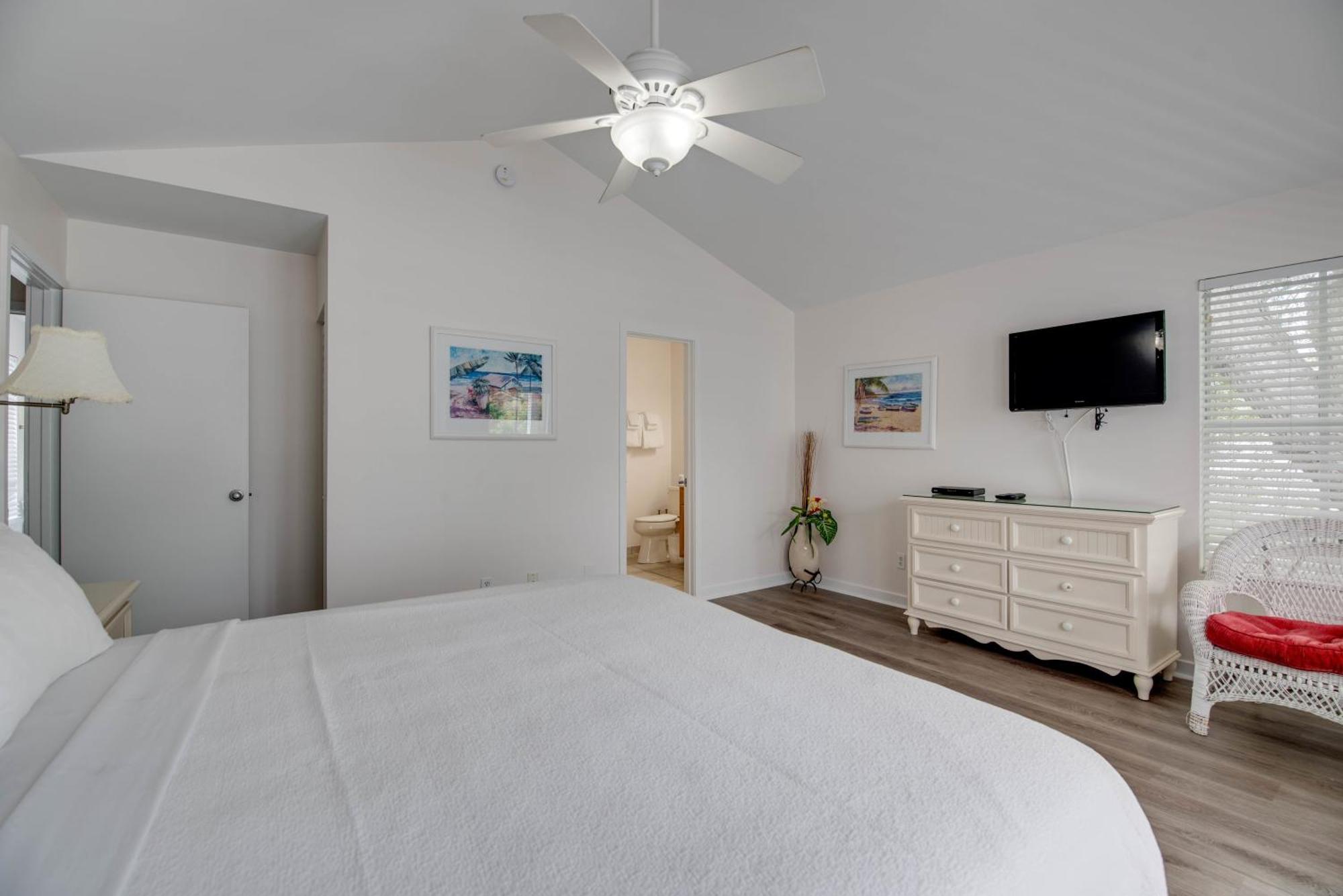 New Casa Caribe By Brightwild- Two-Story Condo Rooftop Pool Key West Eksteriør bilde